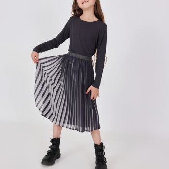 722056 8105 aw25 2 722056 8105 aw25 2